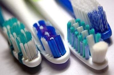 牙刷真的可以用3個月嗎？科學解讀牙刷更換周期與選購指南